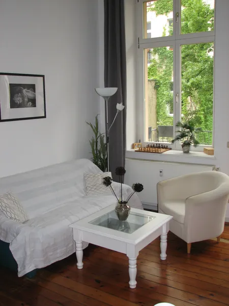 schöne, helle, ruhige 3 Zi. Wohnung in Prenzlauer Berg am Kollwitzplatz - voll möbliert - befristet — photo 1